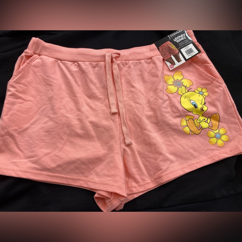 New Looney Tunes Tweety Pink SweatShorts XXL Groovy Freeze NY